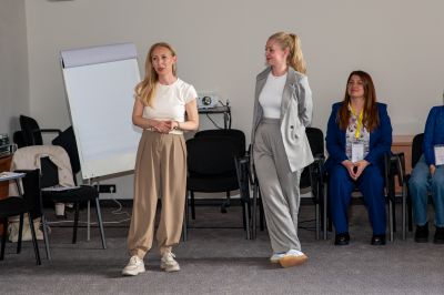 Опознавателен тренинг - емоционално свързване и активиране на екипна енергия - 4 ОУ Стою Шишков - Смолян